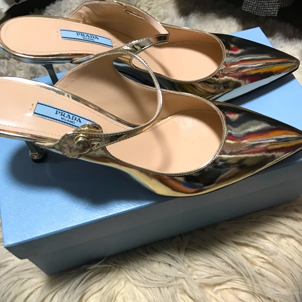 Brand new Prada women’s shoes size 40